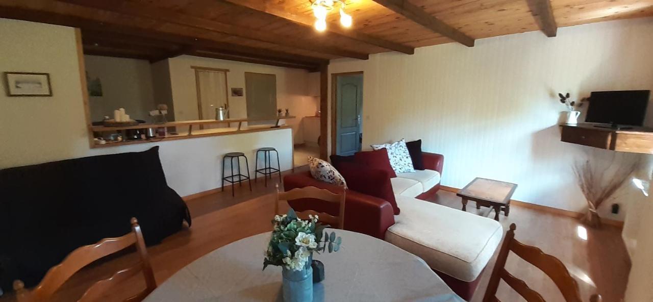L' Appartement Du Camping Hautoreille Bannes  외부 사진